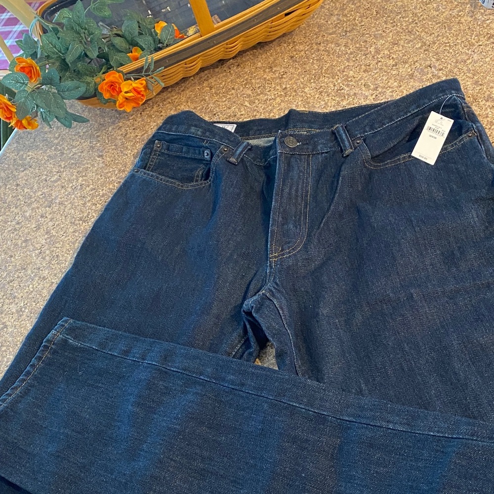 NWT Gap Straight Fit Dark Blue Jeans 32 x 36 644885-00